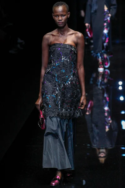 Look 77
